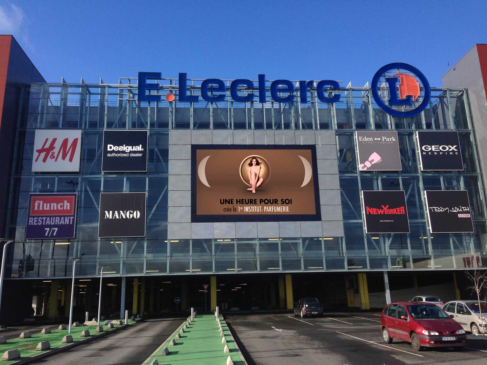 Écran LED géant extérieur Leclerc Toulouse